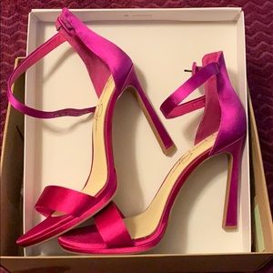 Jessica Simpson never worn shoes